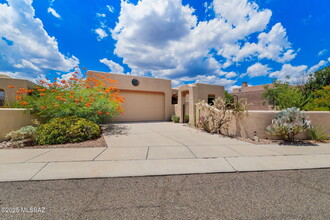Building Photo - 9020 N Jessy Ln