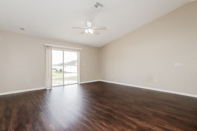 Building Photo - 338 Arlington Cir