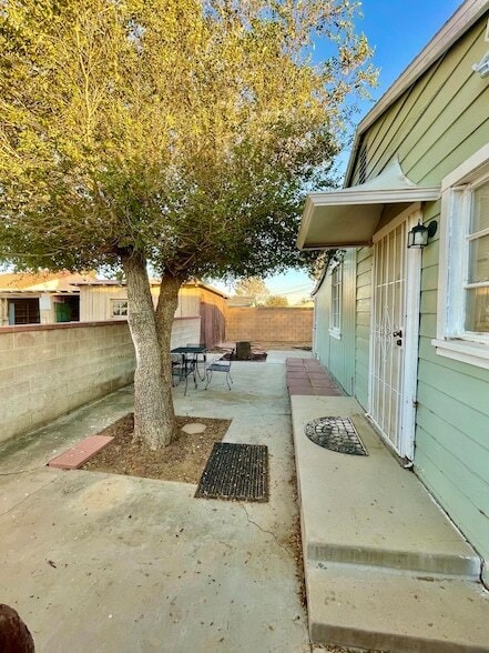 Foto del edificio - 2080 Inyo St