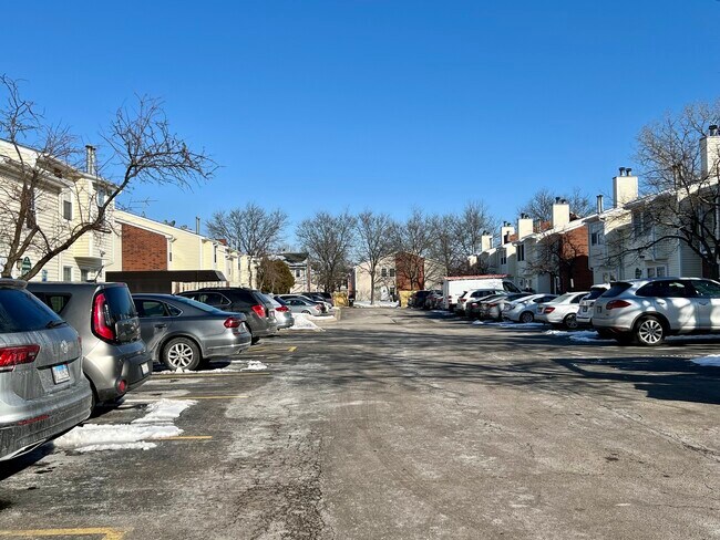 Building Photo - 1422 E Wyndham Cir