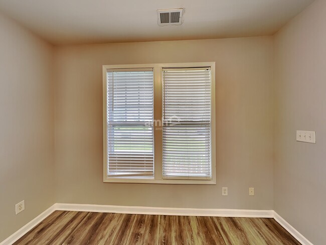 Building Photo - 12816 Walking Stick Dr