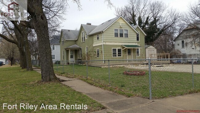 Foto del edificio - 3 br, 2 bath House - 304 N. Madison