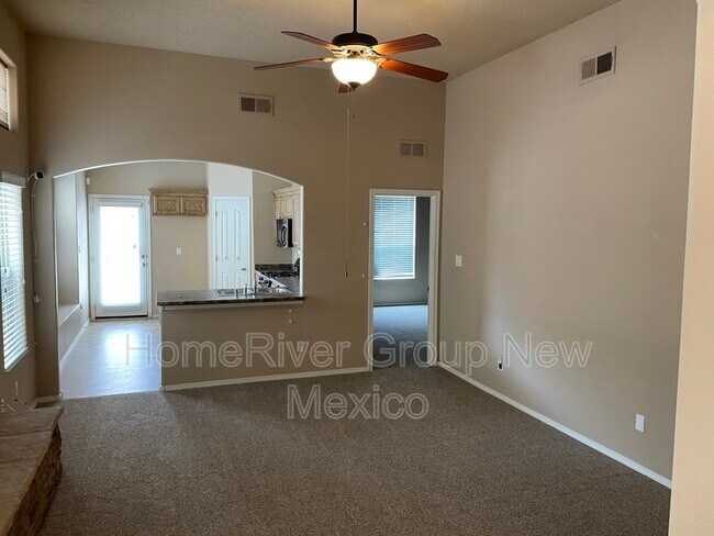 Building Photo - 908 Sellers Dr NE