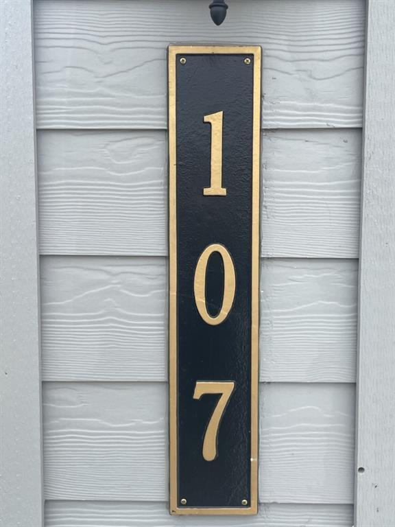 Foto del edificio - 107 Nathaniel Dr