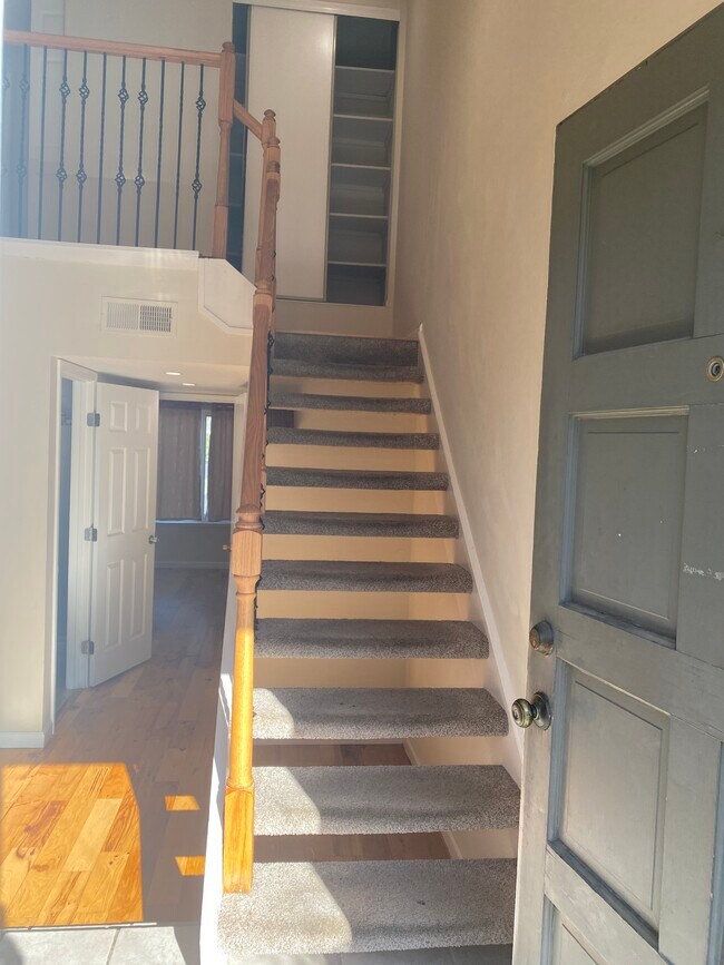Building Photo - 375 Catamaran St