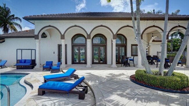Foto del edificio - 14768 Enclave Lakes Dr