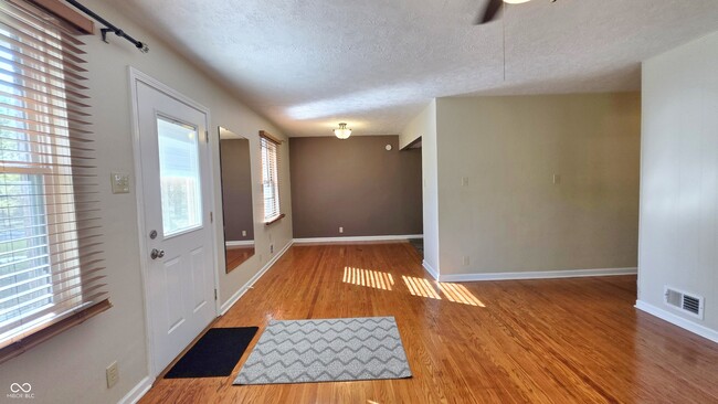 Building Photo - 4136 E Pleasant Run Parkway North Dr