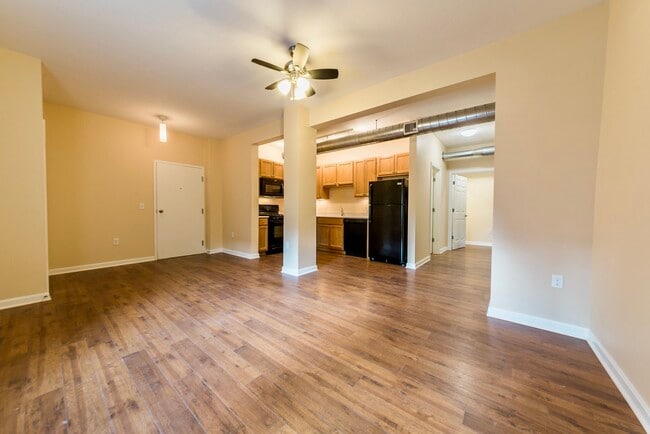 Building Photo - 12 Cunliffe Way