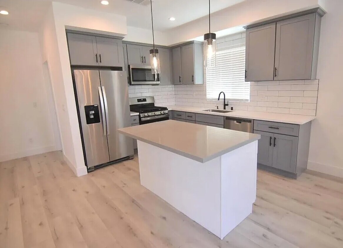Foto principal - 1178 Leighton Ave