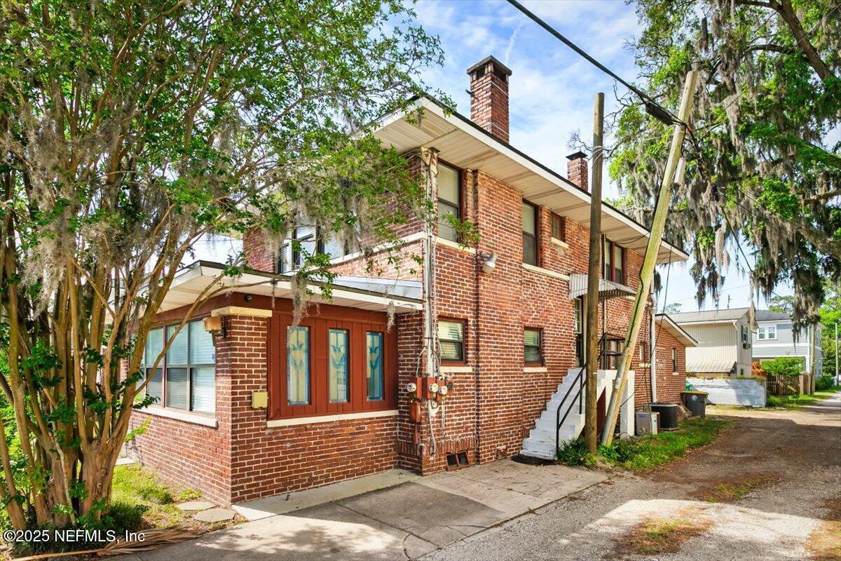 Foto principal - 1514 McDuff Ave S