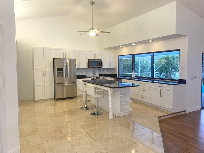 Foto del edificio - 3277 SE W Snow Rd