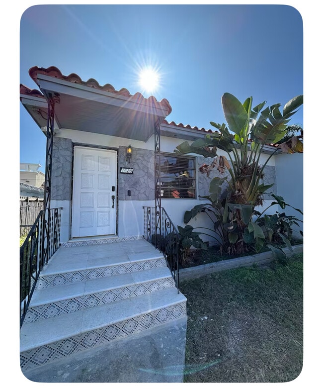 Foto del edificio - 1620 NW 8th St