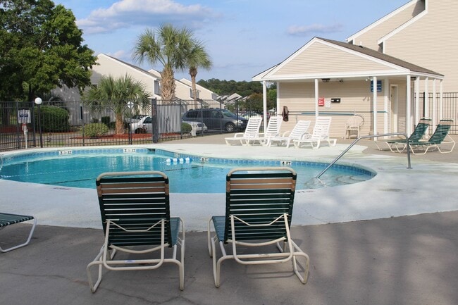 Building Photo - Beautifully Remodeled 2 Bed/2 Bath in Deer Creek @ Deerfield Surfside
