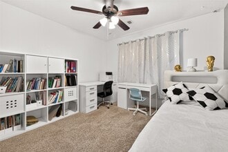 Building Photo - 20135 Golden Mesa Dr