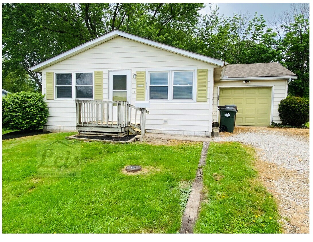 Primary Photo - 230 Sunset St