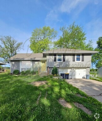 Building Photo - 5336 N Richmond Ave