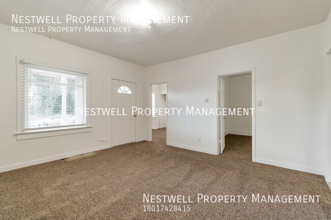Foto del edificio - $250 OFF 1ST MONTH'S RENT - Great 3-bed Ho...