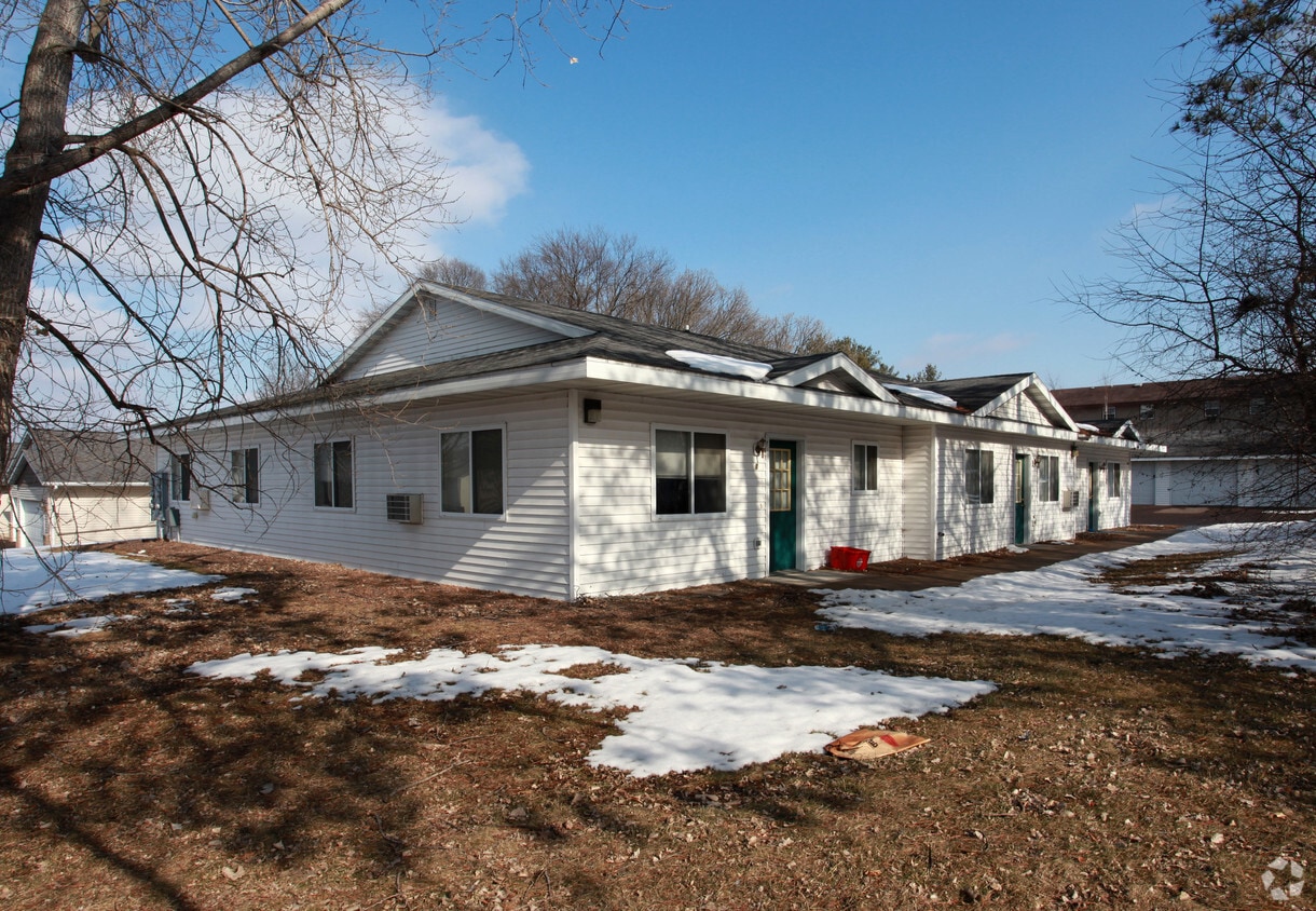 Primary Photo - 615 28th Ave W