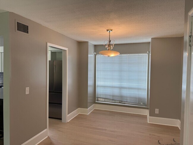 Foto del edificio - Forest Acres