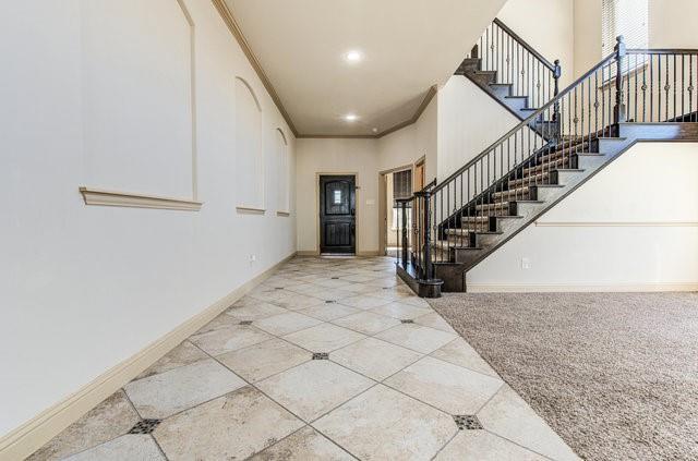 Building Photo - 505 Silver Trail