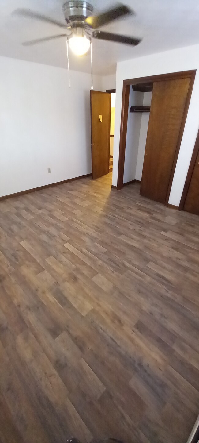 Foto del edificio - 136 Village St