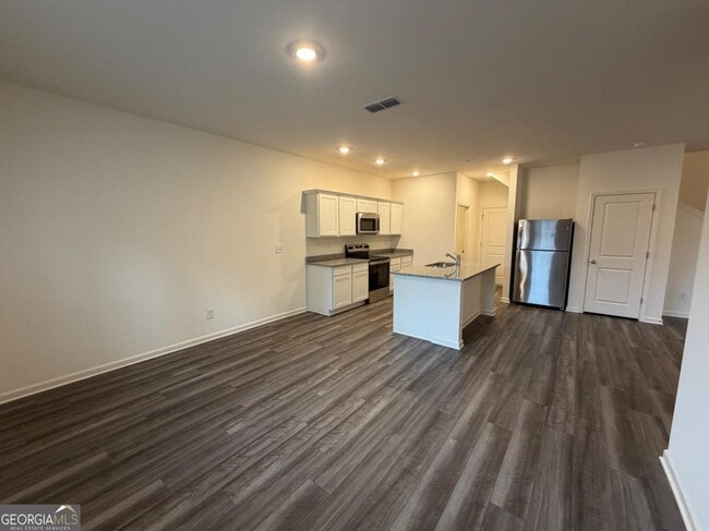 Building Photo - 1257 Fagiolo St