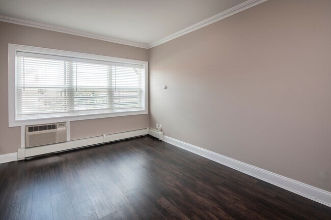 Foto del interior - The Cornerstone: Heat, Gas, Hot & Cold Wat...