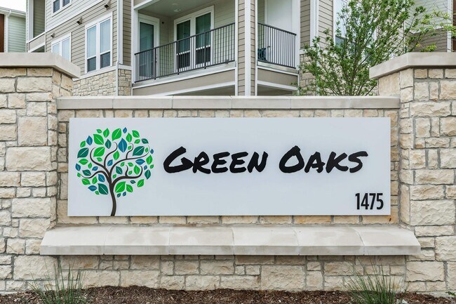 Foto del edificio - 1475 Gears Rd