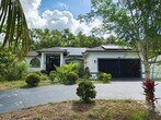 Foto principal - 376 SW Tulip Blvd