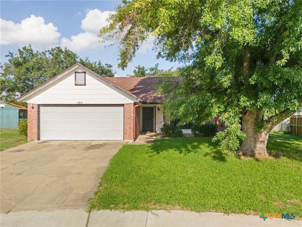 Foto principal - 4802 Canyon Cir