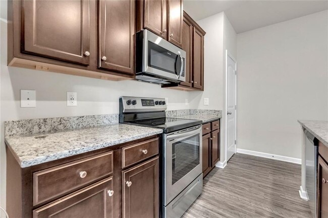 Building Photo - 2106 Irvin Ct