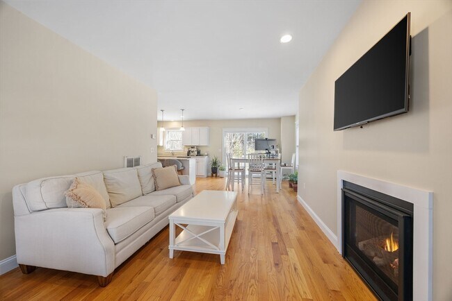 Building Photo - 90 Turtle Brook Rd