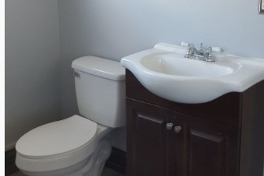 Remodeled Bath - 131 S 7th St
