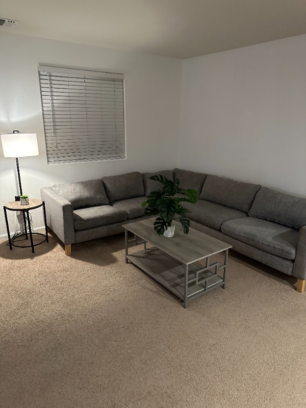 Foto del edificio - 1335 Meadow Ranch St