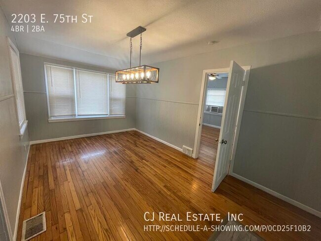 Foto del edificio - 2203 E 75th St