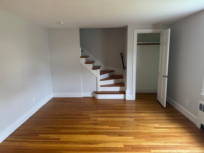 Foto del edificio - 161 Hunnewell St