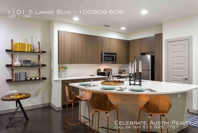 Building Photo - Best Rooftop Pool + Views in SOLA AUSTIN
