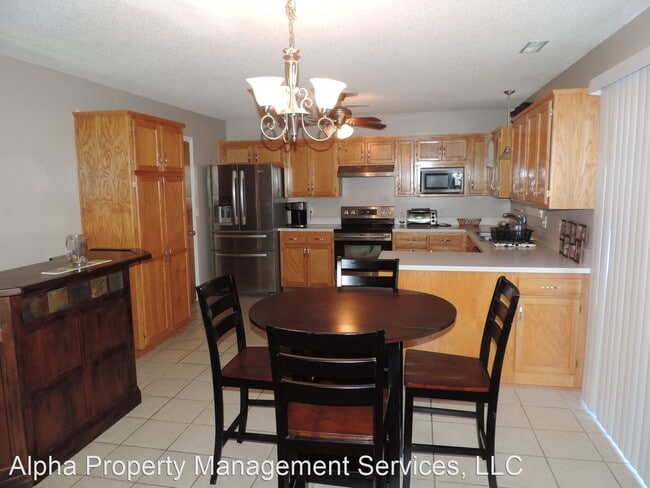 Building Photo - 3 br, 2 bath House - 1013 Quincy
