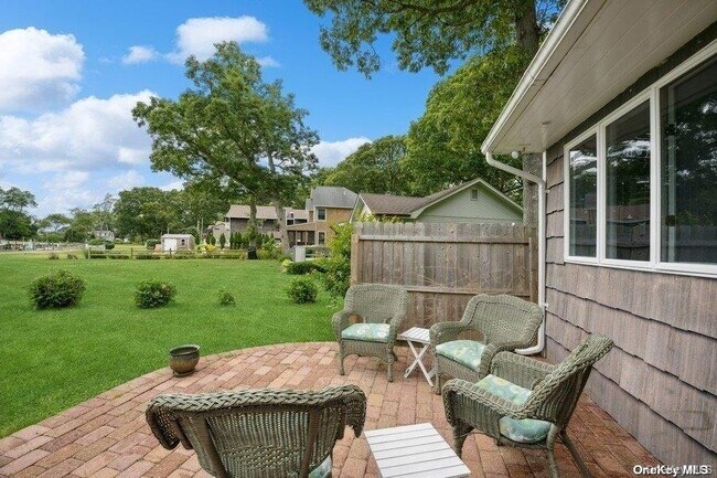 Foto del edificio - 5 Leafy Way