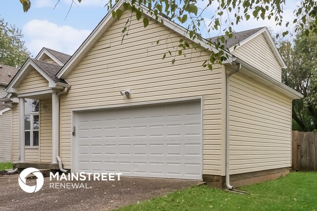 Foto del edificio - 10812 Pineview Ct