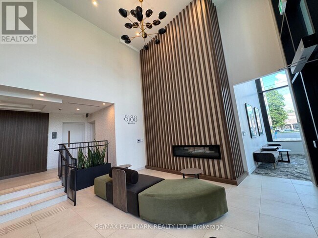 Photo du bâtiment - 8188 Yonge St
