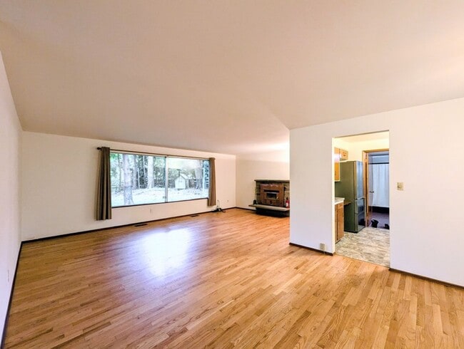 Building Photo - 3Bd/1.75Ba Lake Forest Park House