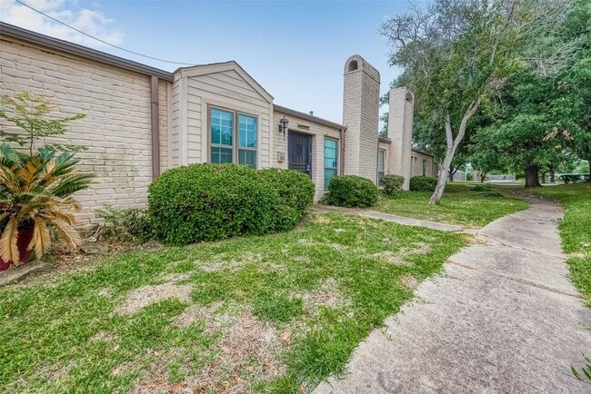 Building Photo - 10824 Bexley Drive