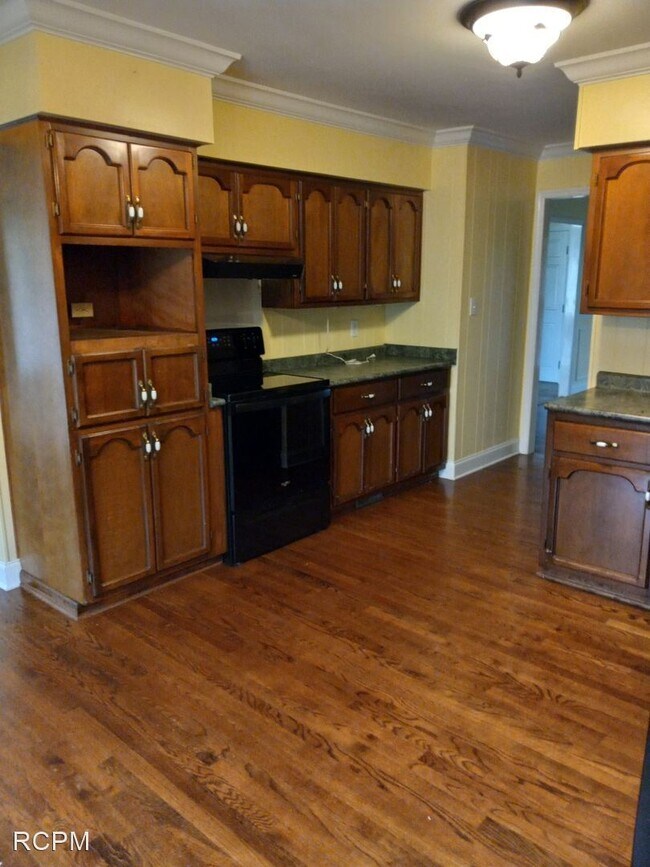 Building Photo - 3 br, 2 bath House - 16298 Oakdale Rd.