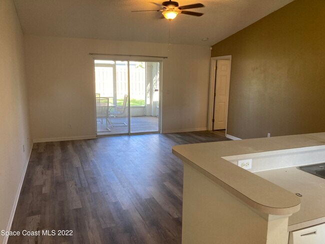 Foto del edificio - 2026 Deercroft Dr