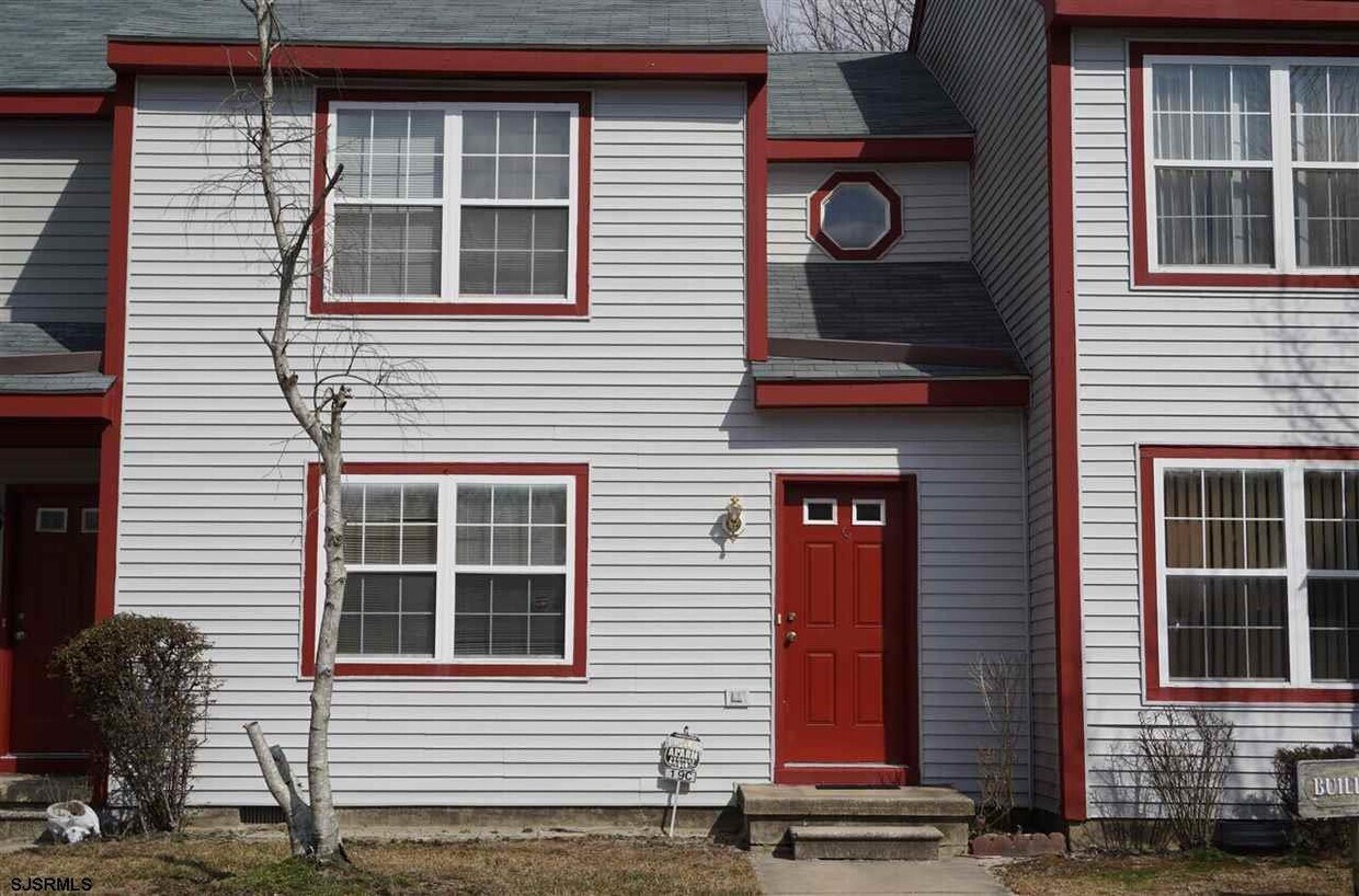 Building Photo - 19 Oyster Bay