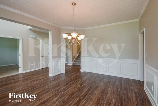 Foto del edificio - 1425 Hollow Springs Ct