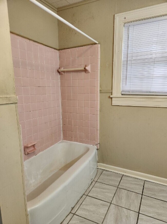 Foto del edificio - House for Rent