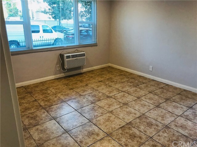 Foto del edificio - 909 S Lemon St