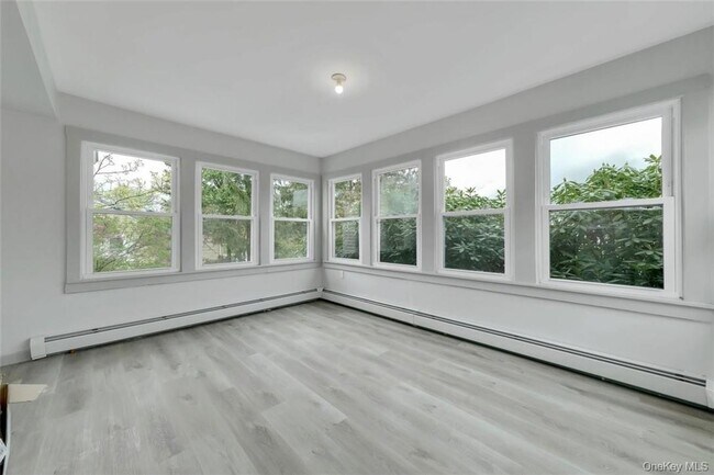 Building Photo - 32 Highland Dr